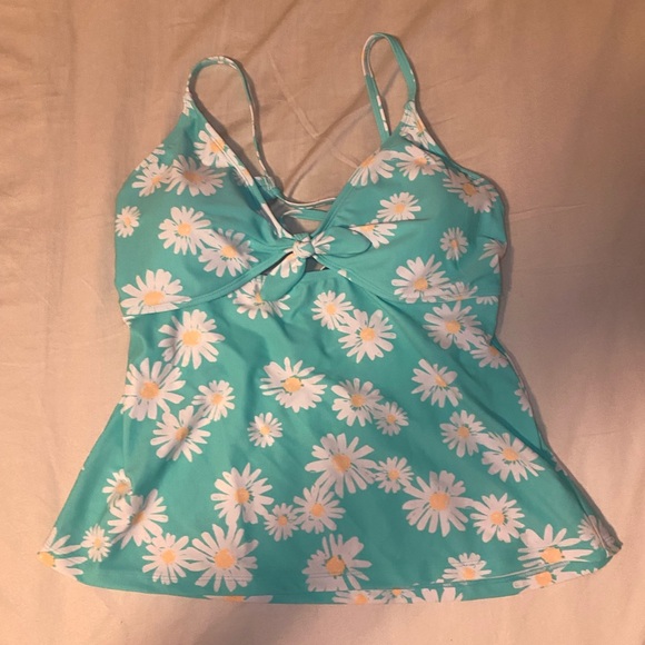 3 for $20 SWIM/LOUNGE CRISS CROSS BACK DAISY TANK TOP-MEDIUM/LARGE - Picture 1 of 7